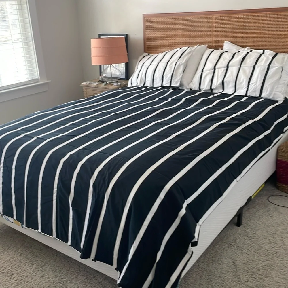 Queen size stripe comforter cover